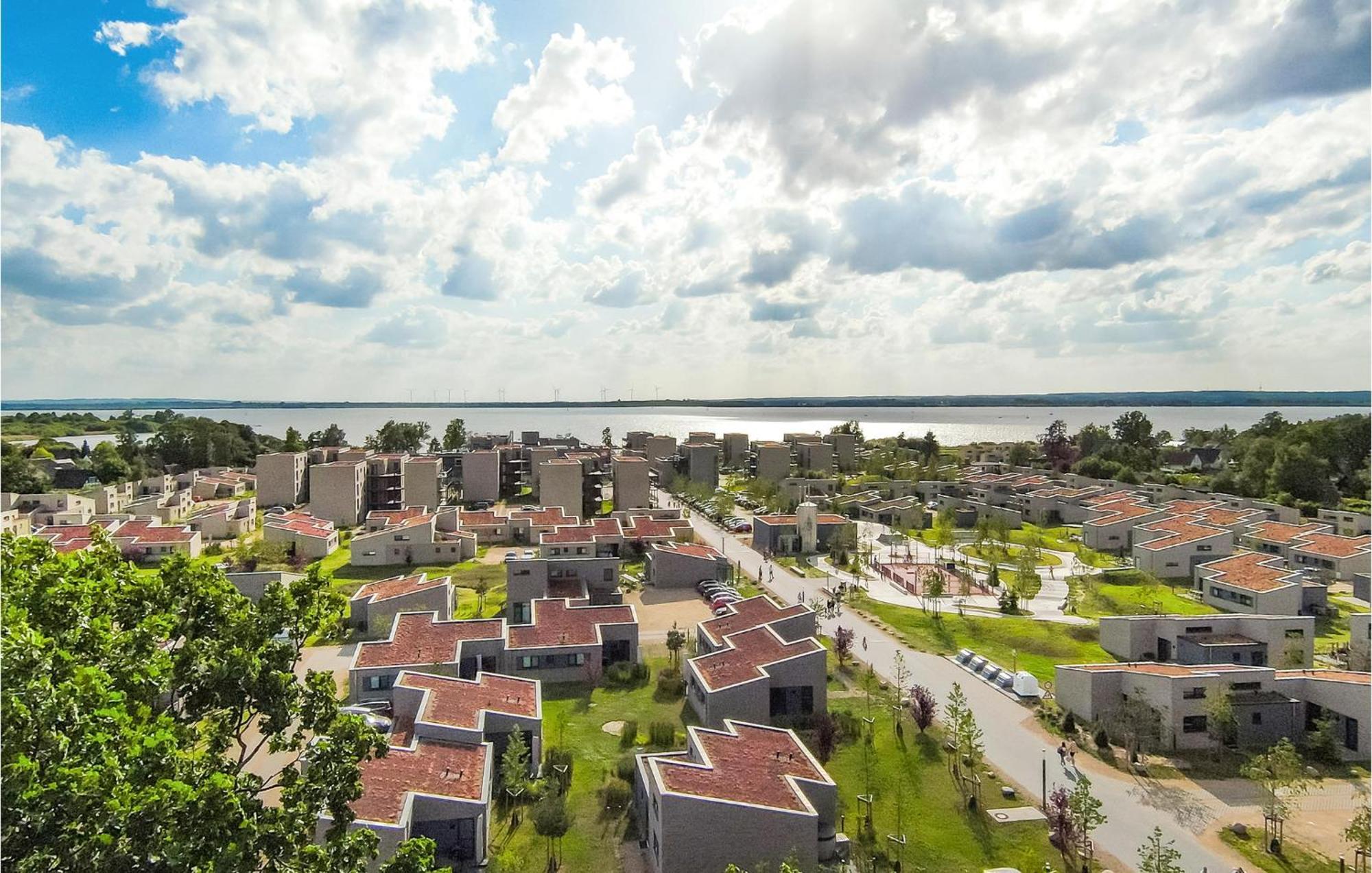 3 Bedroom Stunning Home In Lembruch-Duemmer See Exterior photo